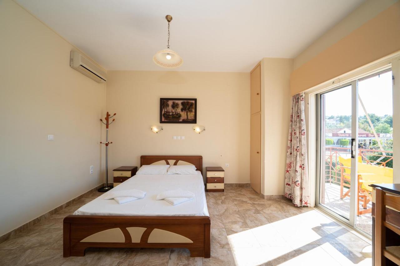 Lorenzo House Apartments Λάσση Εξωτερικό φωτογραφία