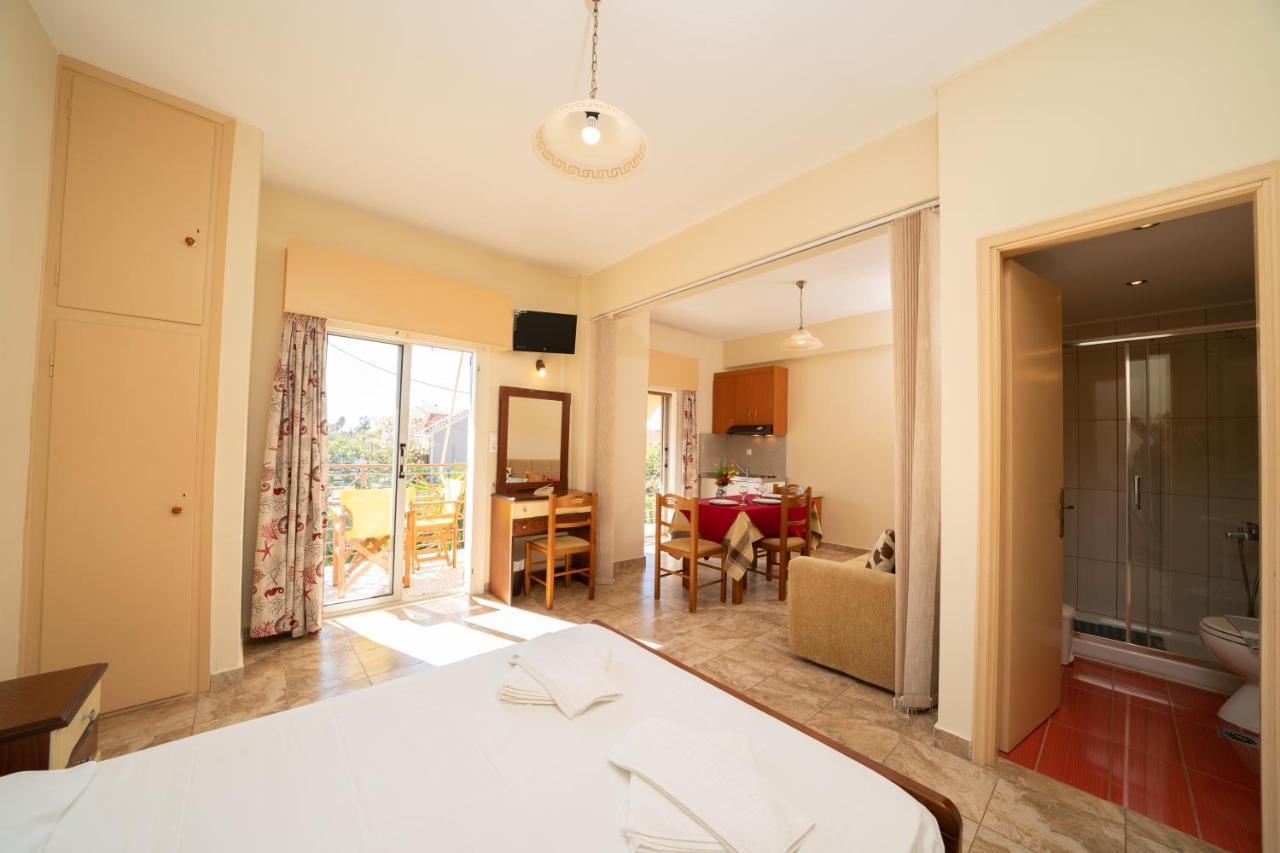 Lorenzo House Apartments Λάσση Εξωτερικό φωτογραφία