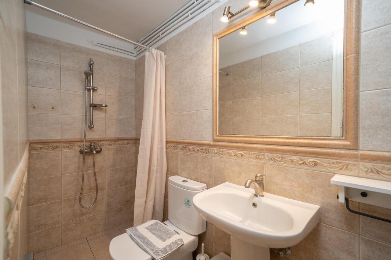 Lorenzo House Apartments Λάσση Εξωτερικό φωτογραφία