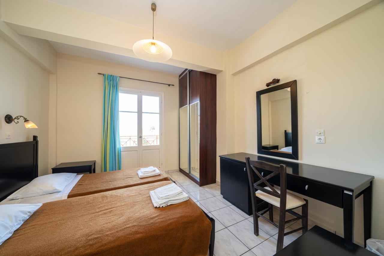 Lorenzo House Apartments Λάσση Εξωτερικό φωτογραφία