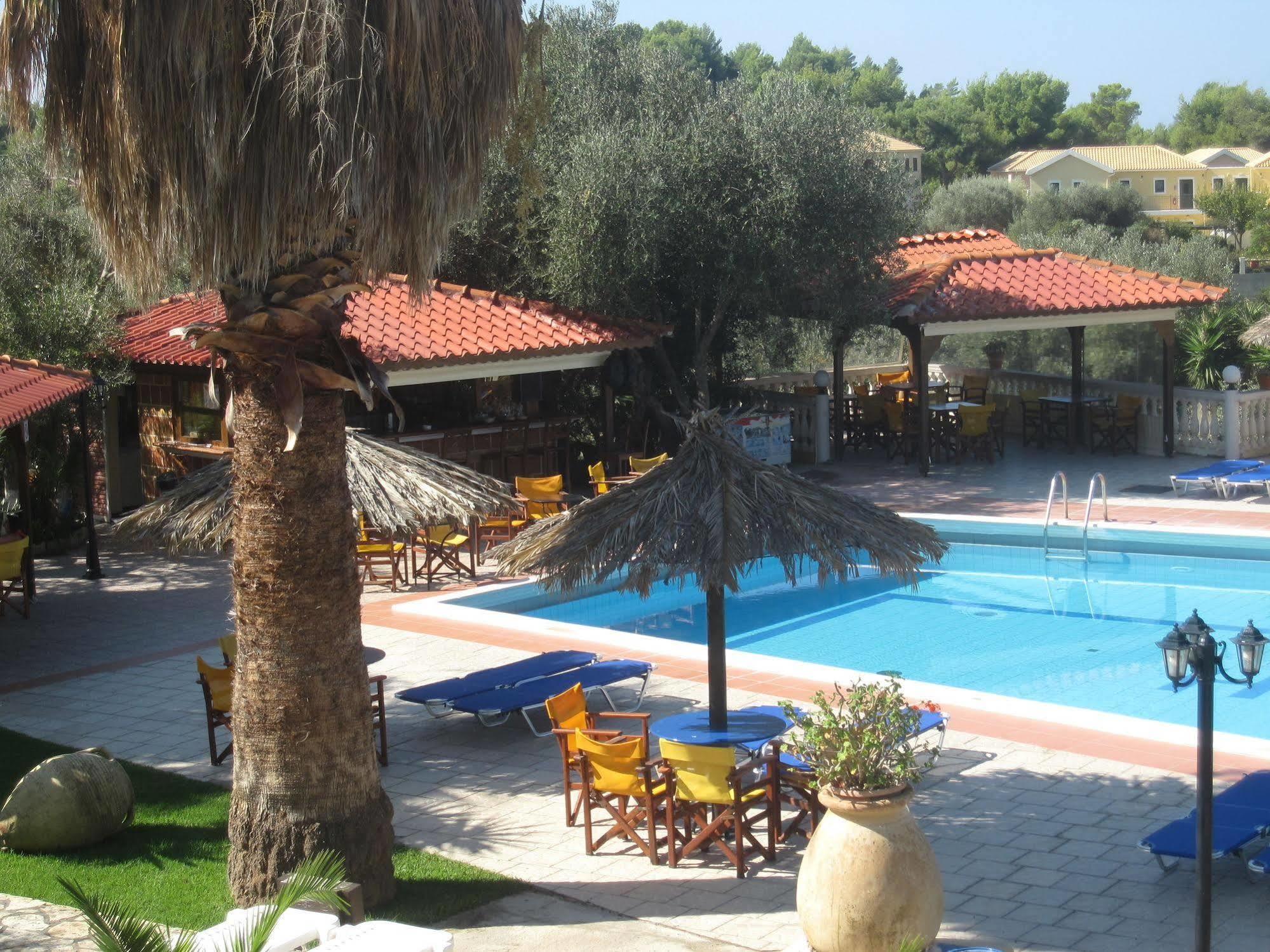 Lorenzo House Apartments Λάσση Εξωτερικό φωτογραφία